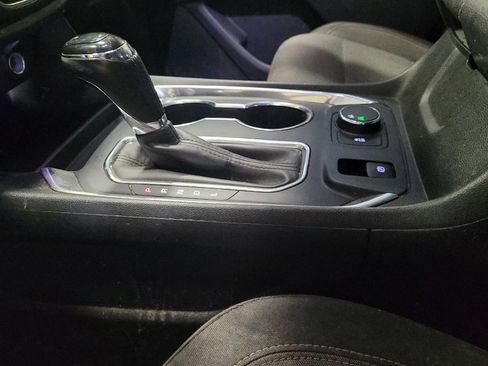 Used 2018 Chevrolet Traverse LT FWD image 26