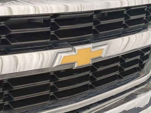 Used 2019 Chevrolet Silverado 1500 LT w/ All Star Edition image 23