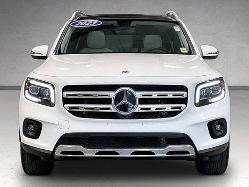 Used 2023 Mercedes-Benz GLB 250 4MATIC image 2