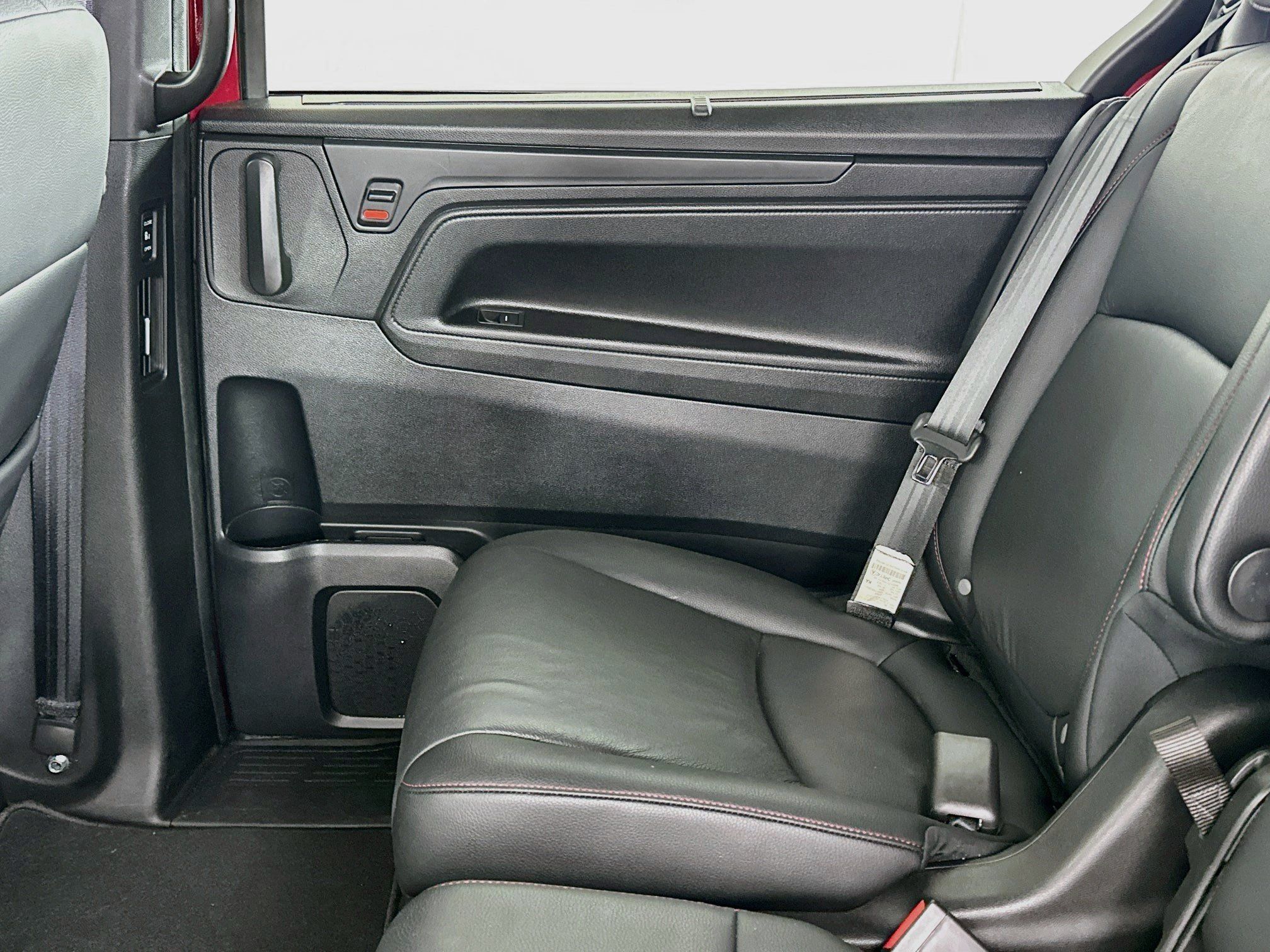 Used 2025 Honda Odyssey Sport-L image 32