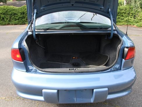 Used 1997 Chevrolet Cavalier LS w/ Preferred Equipment Group 1 FWD image 15