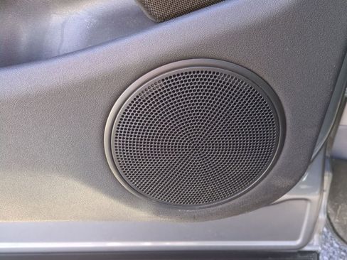 Used 2024 Land Rover Range Rover Evoque S image 13