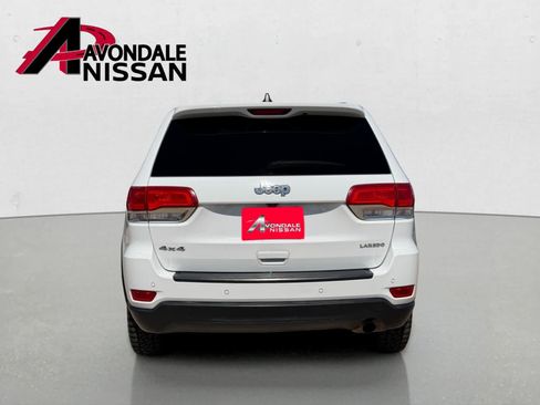 Used 2018 Jeep Grand Cherokee Laredo AWD/4WD image 5