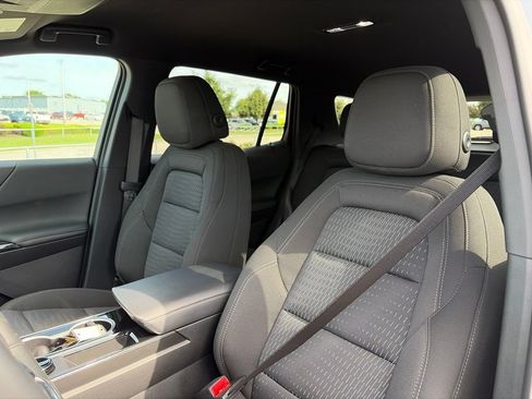 Used 2026 Chevrolet Equinox LT FWD image 45