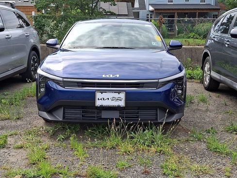 Certified 2025 Kia K4 FWD image 2
