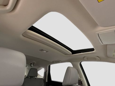 Used 2015 Honda CR-V Touring image 17
