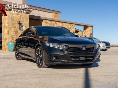 Used 2022 Honda Accord Sport image 2