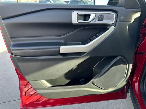 Used 2020 Ford Explorer Limited w/ Class III Trailer Tow Package image 22