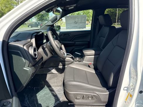 New 2026 Chevrolet Colorado Trail Boss AWD/4WD image 10