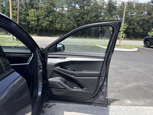 New 2025 Jeep Wagoneer S Launch Edition w/ Trailer Tow Group image 8