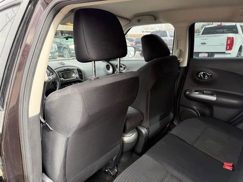 Used 2015 Nissan Juke S image 6