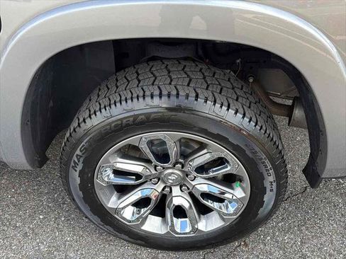 Used 2022 RAM 1500 Laramie w/ Sport Appearance Package AWD/4WD image 7