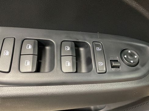 New 2026 Hyundai Venue SEL FWD image 21