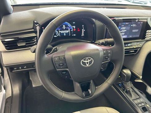 Certified 2026 Toyota Camry SE w/ Convenience Package FWD image 19