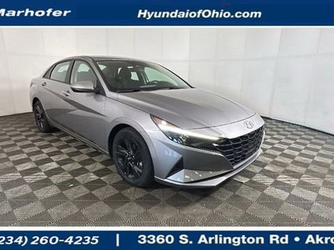 Certified 2022 Hyundai Elantra SEL w/ Convenience Package FWD image 1