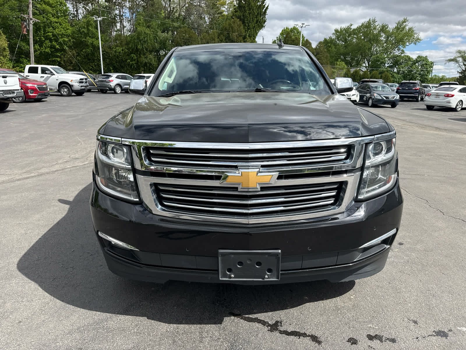 Used 2018 Chevrolet Suburban Premier w/ Max Trailering Package AWD/4WD image 8