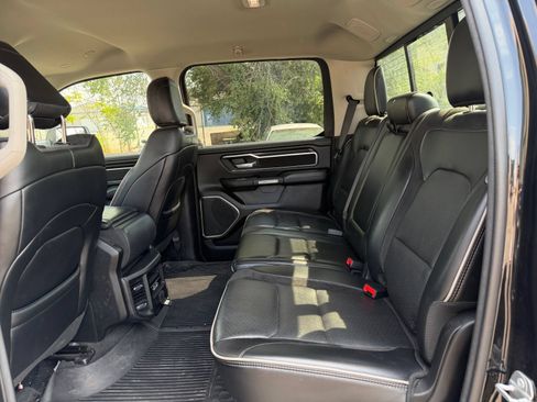 Used 2022 RAM 1500 Laramie AWD/4WD image 28