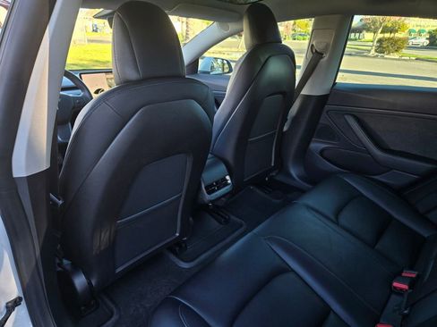Used 2019 Tesla Model 3 Long Range image 14