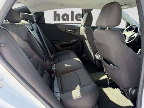 Used 2024 Chevrolet Malibu LT image 13
