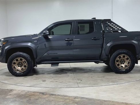 Used 2024 Toyota Tacoma 4x4 Double Cab Hybrid image 5