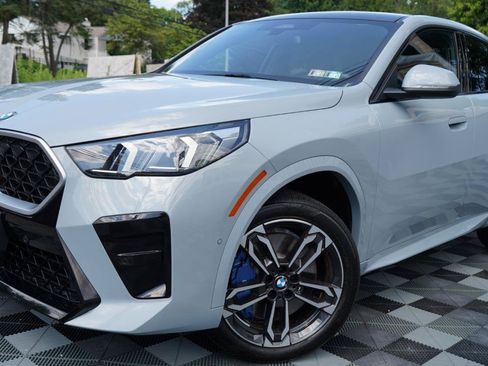 Used 2026 BMW X2 xDrive28i AWD/4WD image 41