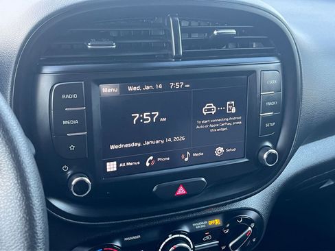 Used 2025 Kia Soul LX w/ LX Technology Package image 21