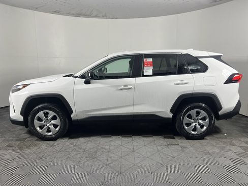 Used 2023 Toyota RAV4 LE FWD image 6