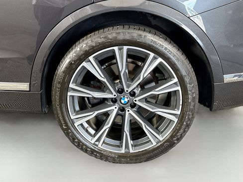 Used 2022 BMW X7 xDrive40i w/ Executive Package AWD/4WD image 36