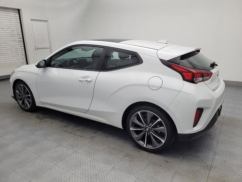 Used 2020 Hyundai Veloster 2.0 Premium image 3