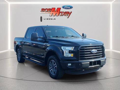 Used 2016 Ford F150 XLT w/ Equipment Group 302A Luxury AWD/4WD image 3