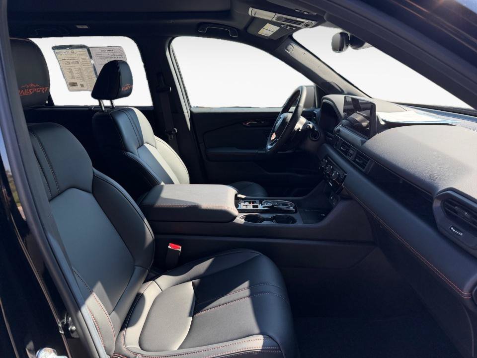 Certified 2026 Honda Pilot TrailSport image 32