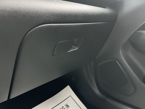 Used 2021 Hyundai Venue SE image 27