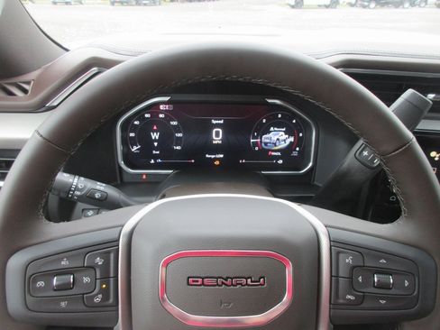 New 2026 GMC Sierra 2500 Denali w/ Denali Reserve Package image 19