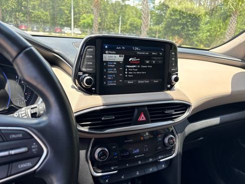 Used 2020 Hyundai Santa Fe Limited FWD image 17