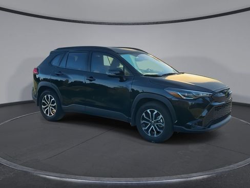 Used 2025 Toyota Corolla Cross AWD Hybrid image 2