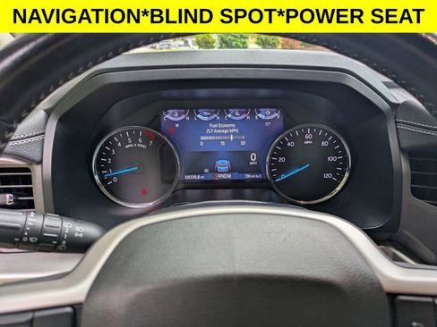 Used 2022 Ford Expedition XLT AWD/4WD image 16