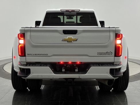 Used 2022 Chevrolet Silverado 3500 High Country image 8