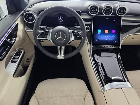 New 2026 Mercedes-Benz GLC 300 image 11