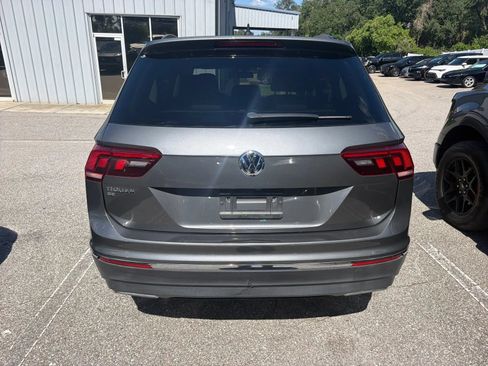 Used 2021 Volkswagen Tiguan SEL FWD image 8