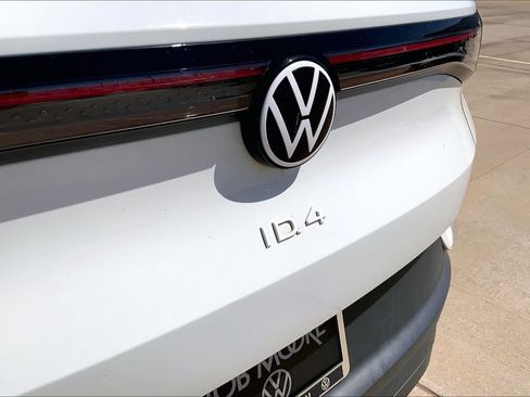 Certified 2023 Volkswagen ID.4 Pro RWD image 8