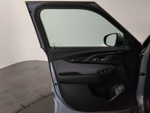 Used 2023 Chevrolet TrailBlazer LT w/ Sun and Liftgate Package AWD/4WD image 25