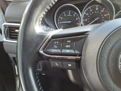 Used 2018 MAZDA CX-5 Touring image 18
