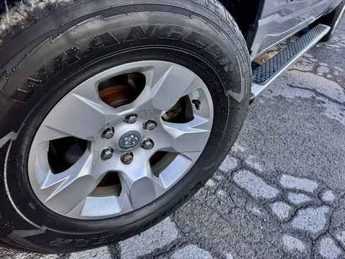 Used 2022 RAM 1500 Big Horn AWD/4WD image 8