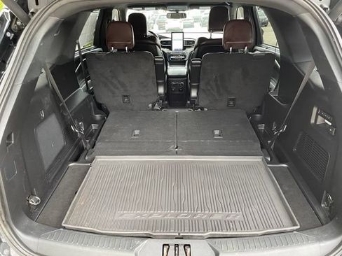 Certified 2020 Ford Explorer Platinum w/ Premium Technology Package AWD/4WD image 56
