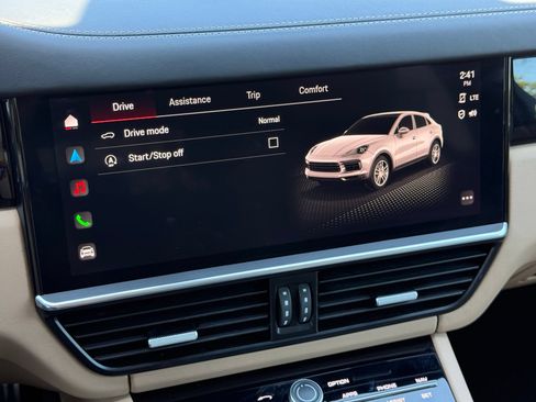 Certified 2023 Porsche Cayenne S AWD/4WD image 21
