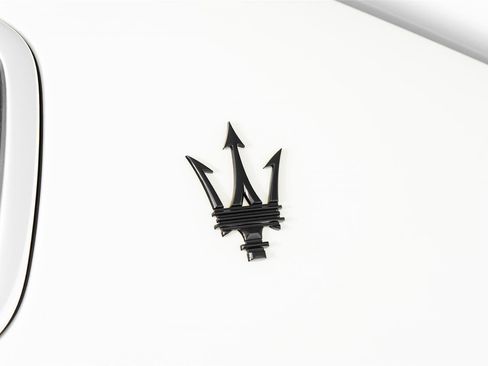 Used 2023 Maserati Ghibli Modena image 30