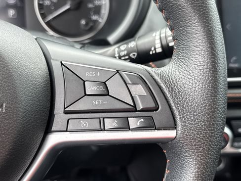 Used 2020 Nissan Kicks SR w/ SR Premium Package image 51