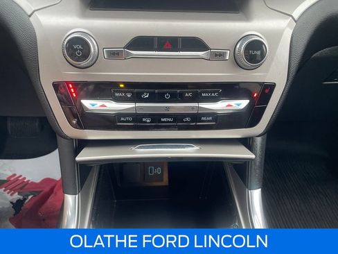 Used 2023 Ford Explorer XLT w/ Equipment Group 202A image 14