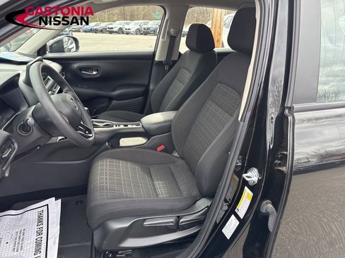 Used 2025 Honda HR-V LX image 23