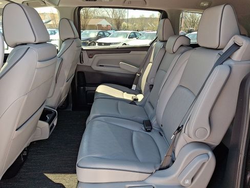 Used 2024 Honda Odyssey Elite image 10